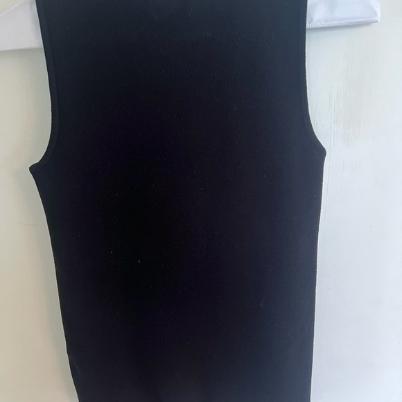 Black Sleeveless Top with White Stripes - Picture 2 of 8